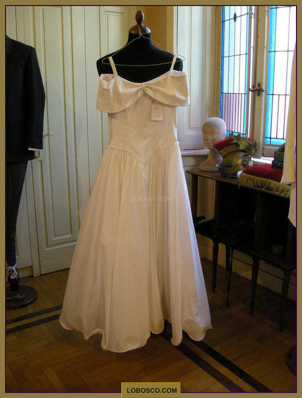 lobosco.com_00003586_abiti_sposa.jpg